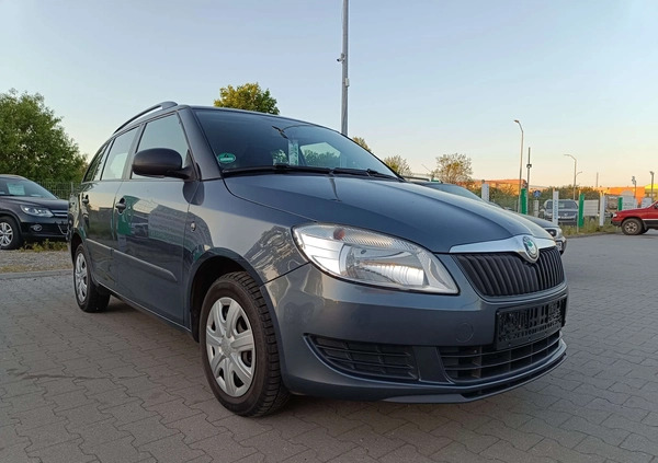 Skoda Fabia cena 12900 przebieg: 251699, rok produkcji 2010 z Dębno małe 436